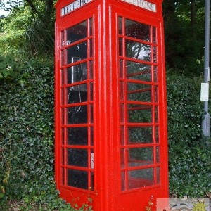 A red Telephone box K7