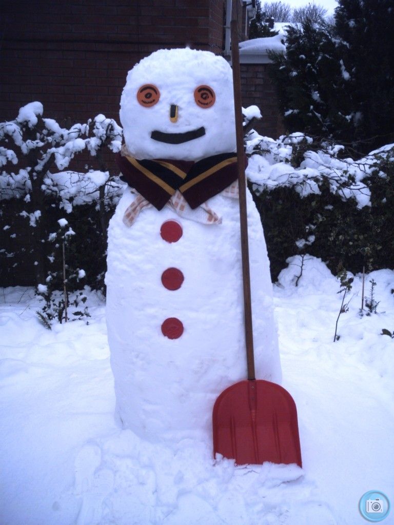 ♬ Frosty the Snowman.♬