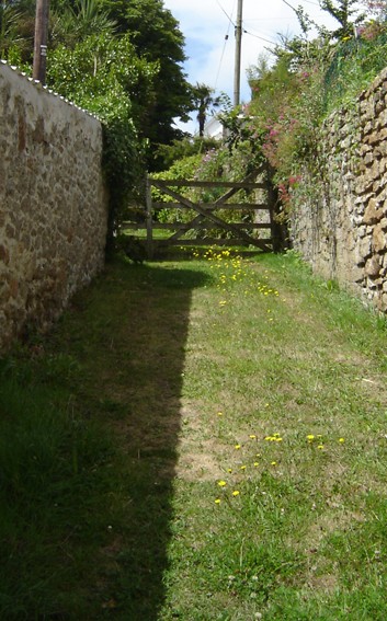 Lane and Gate